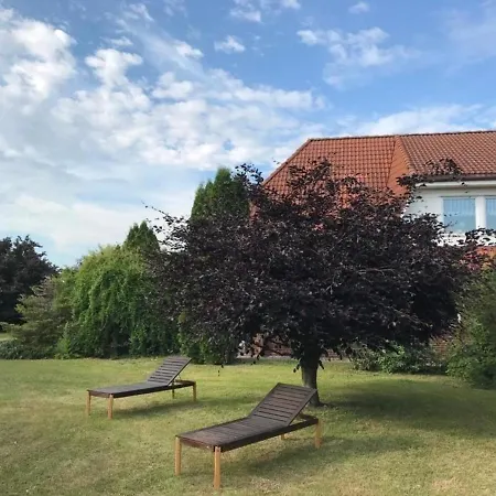 Semesterbostad Freistehendes Ferienhaus In Mit Sauna, Garten Und Terrasse Bastorf
