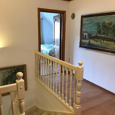 Freistehendes Ferienhaus In Mit Sauna, Garten Und Terrasse *